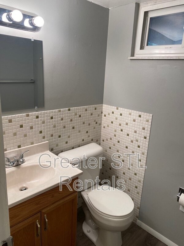 Building Photo - 2281 Campus Dr