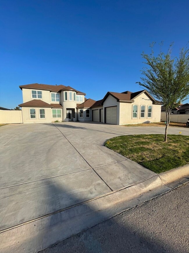 Building Photo - 2802 Tom Morris Rd