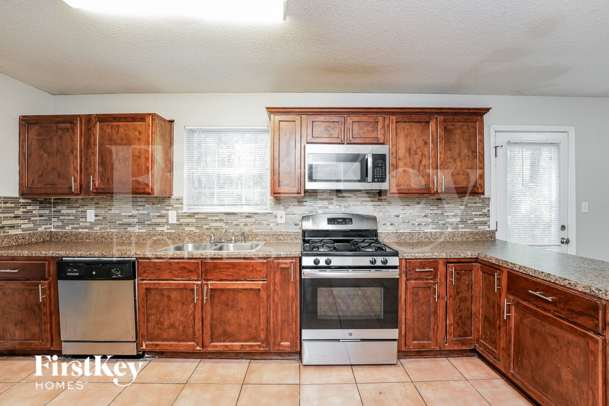 Building Photo - 5929 Duren Meadows Dr
