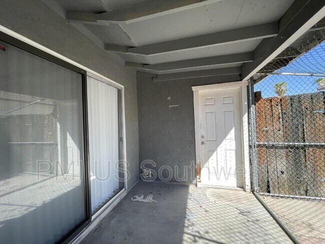 Building Photo - 3619 Gem St