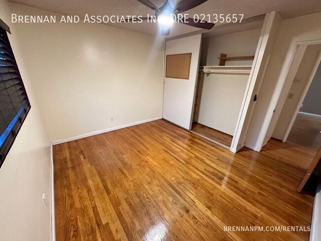 Building Photo - 975 Hemlock Ave
