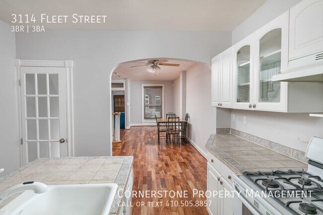 Building Photo - 3 bed, 3 bath I $2500| 3114 Fleet St. Balt...