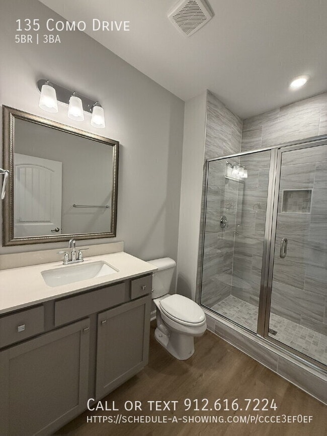 Building Photo - 135 Como Dr