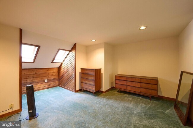 Building Photo - 1803 Stoneham Dr