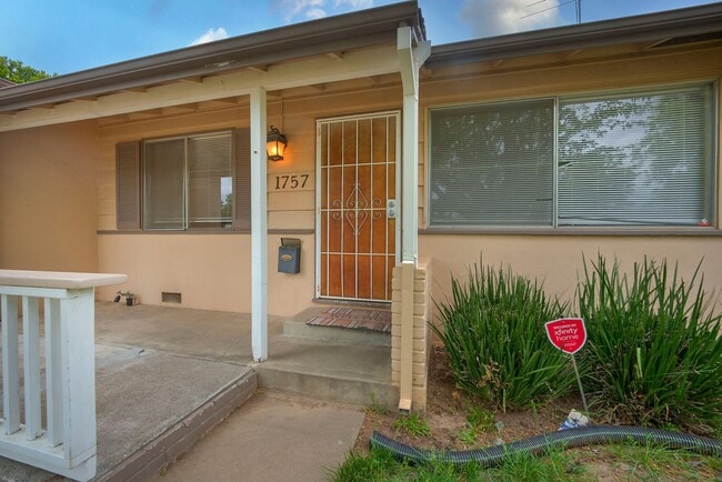 Building Photo - 1757 Wakefield Way