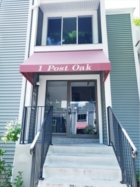Primary Photo - 1 Post Oak Ln