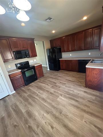 Building Photo - 321 Ferndale Pl