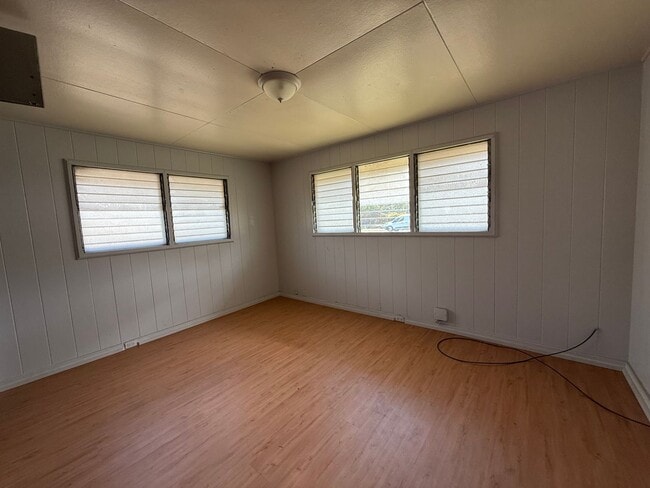 Building Photo - Single level 3 bedroom/1.5 Bath