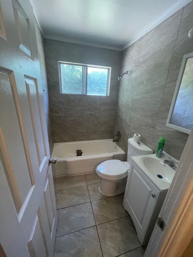 Building Photo - Section 8 Welcome