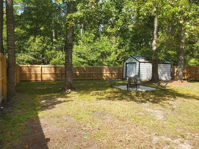 Building Photo - 106 W White Hawthorne Dr