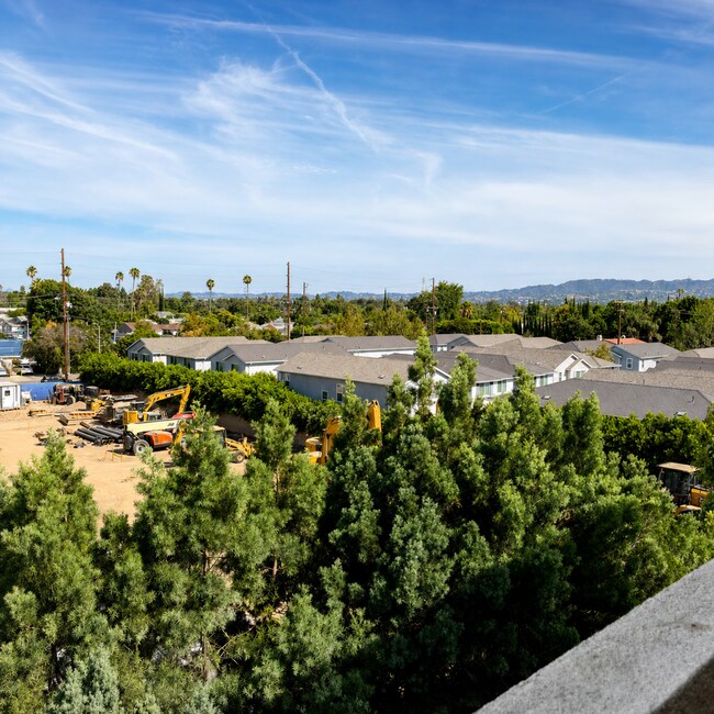 Building Photo - 19350 Sherman Way