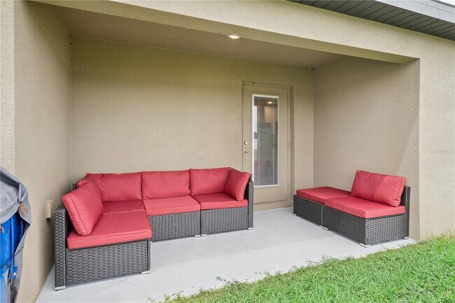 Building Photo - 12965 Del Lago Dr