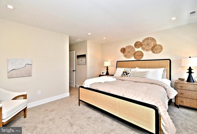 Building Photo - 200 Souders Wy