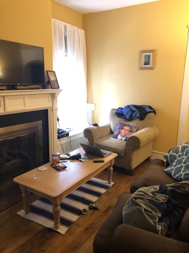 Building Photo - 1266 Commonwealth Ave