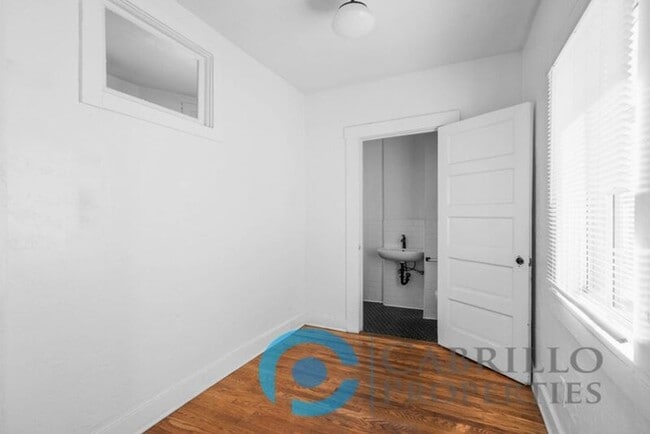Building Photo - 421 Juniper St