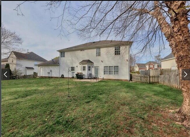 Building Photo - Huntersville, 2-Story Stone Front Traditio...