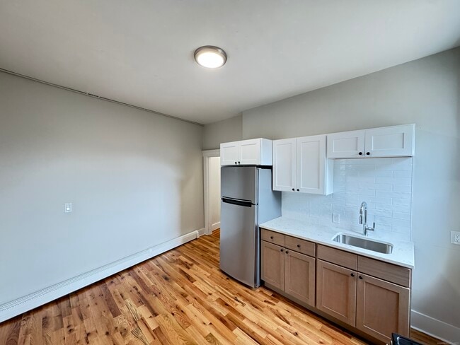 Building Photo - 360 Campbell Ave