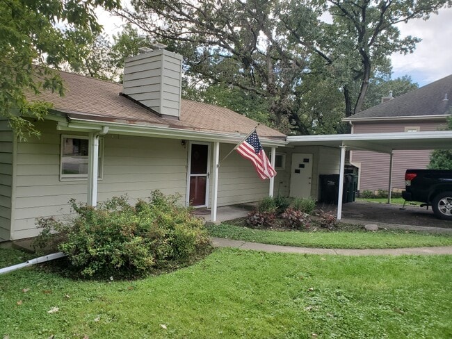 Building Photo - 109 Palisades Ln