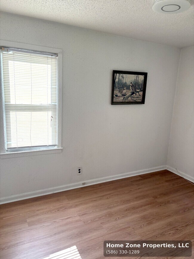 Building Photo - 486 Fildew Ave