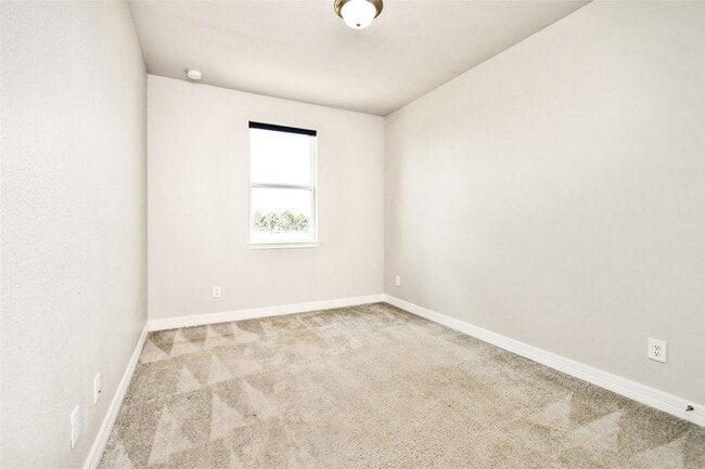 Building Photo - 18225 Crystal Knoll Dr