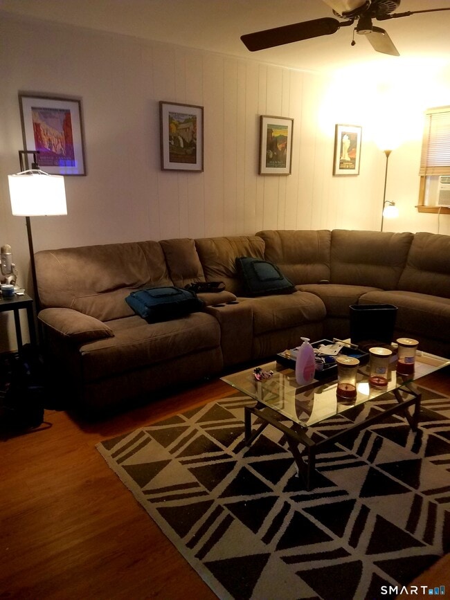 Building Photo - 72 Maple Tree Ave