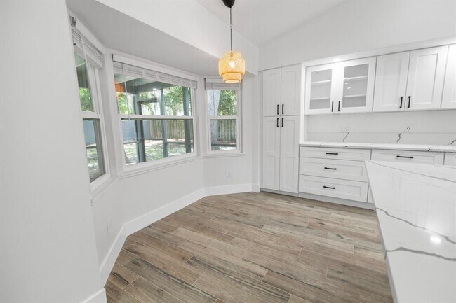Building Photo - 3865 Donna Lynn Ln