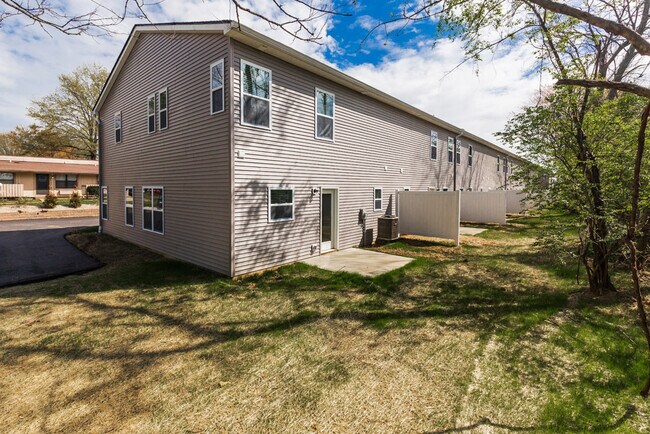 Building Photo - 5565 Limaburg Rd