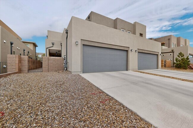 Building Photo - 6322 Vista del Bosque Dr