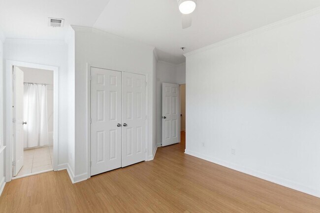 Building Photo - 124 Palm Cove Way