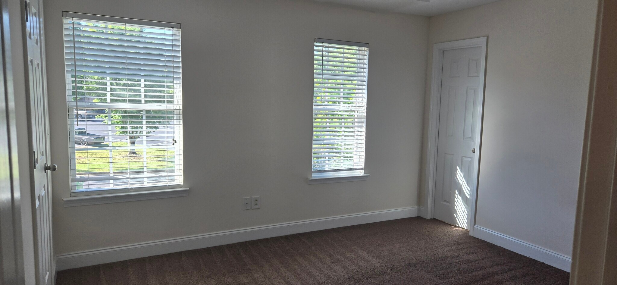 Bedroom 1 - 122 Crown Point Dr