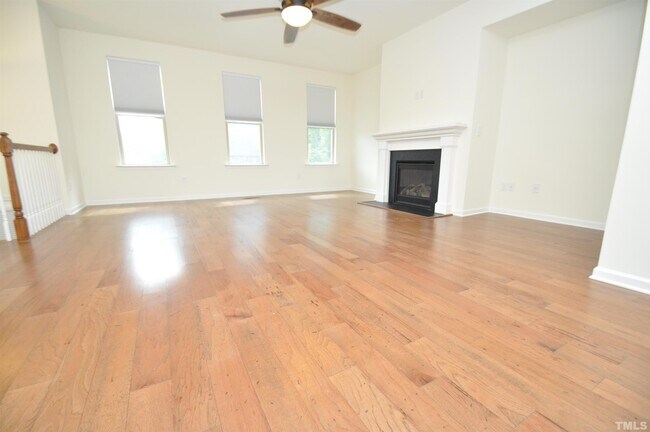 Building Photo - 5405 Cambridgeshire Loop