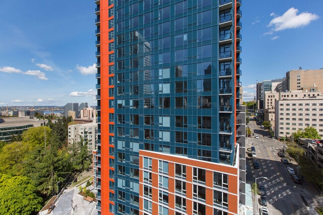 Building Photo - Cielo