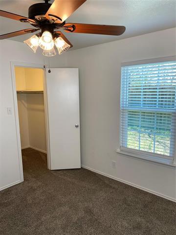 Building Photo - 320 Casie Ct
