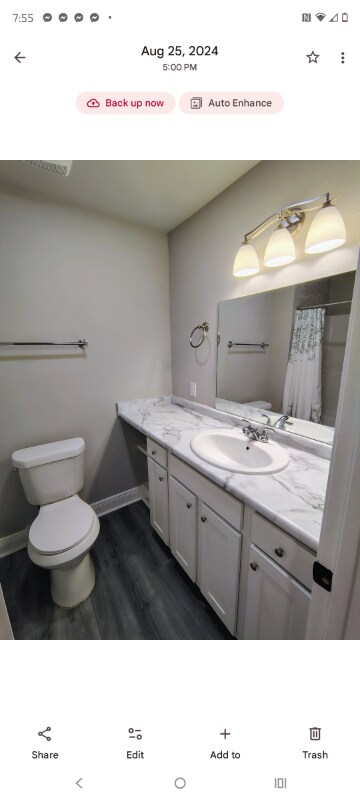 Building Photo - 18046 Richmond St