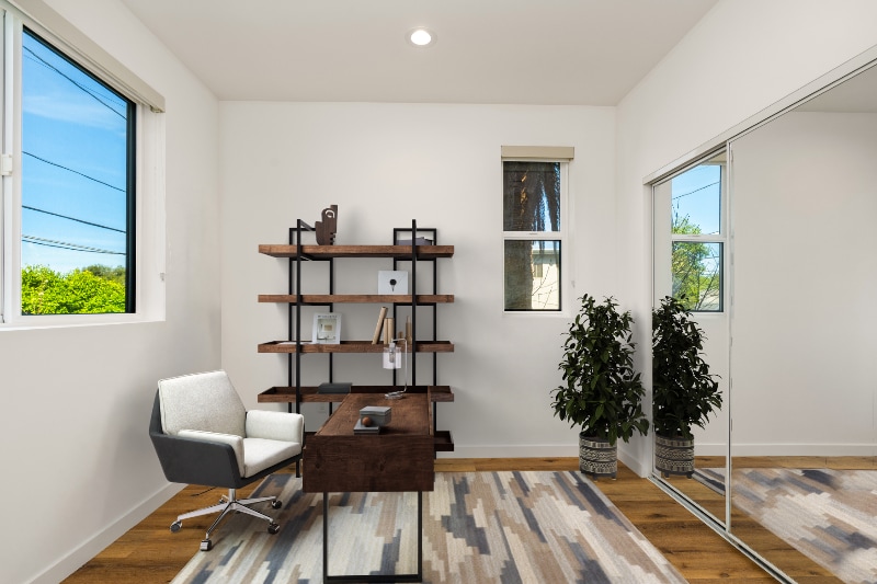 Building Photo - 4927 1/2 Kester Ave