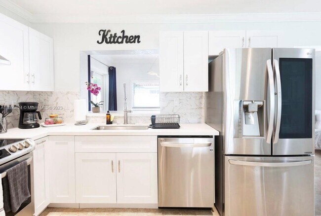 Building Photo - 5261 SW 88th Terrace