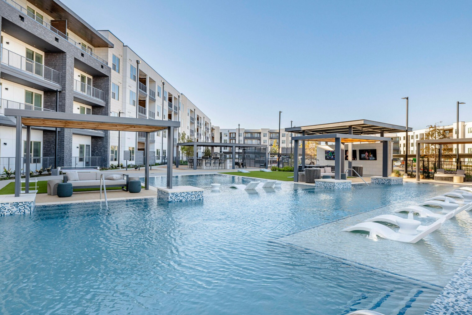 Building Photo - 11600 Spirit Dr