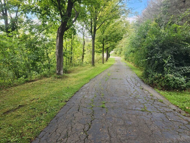 Building Photo - 7522 Utegg Rd