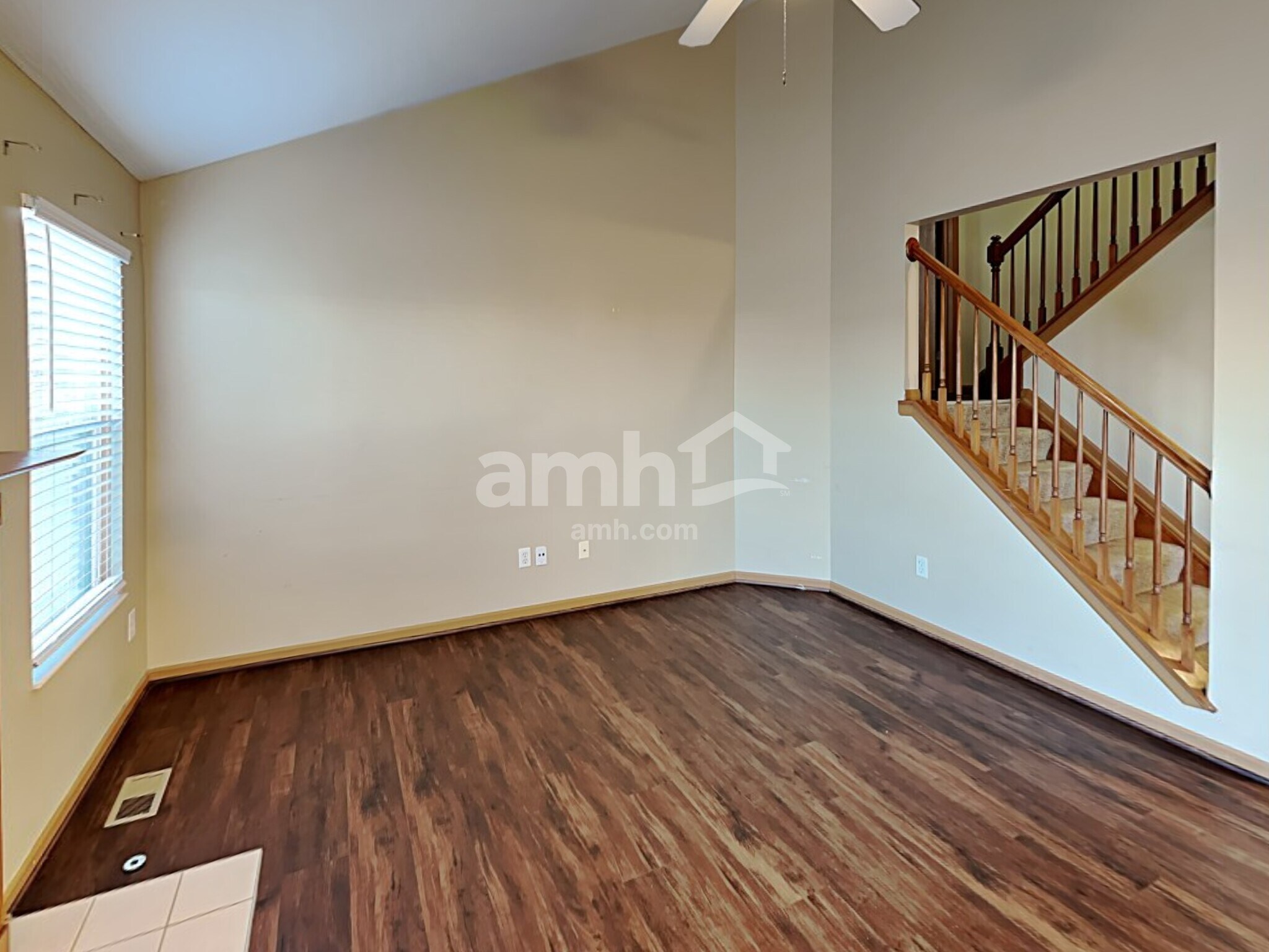 Building Photo - 8023 Crete Ln