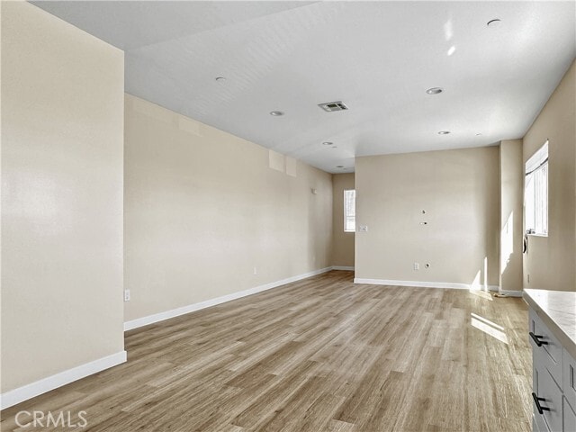 Building Photo - 1002 E 33rd St