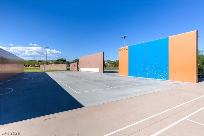 Building Photo - 8136 Memory Lake Ave