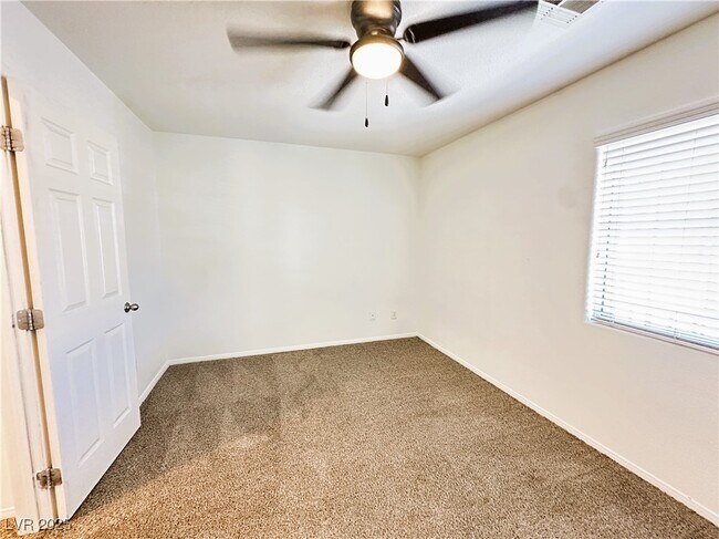 Building Photo - 6483 E Carolina Dew Ct