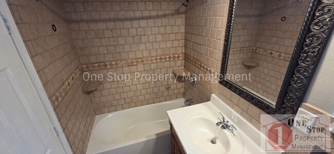 Building Photo - 2111 N 49th St
