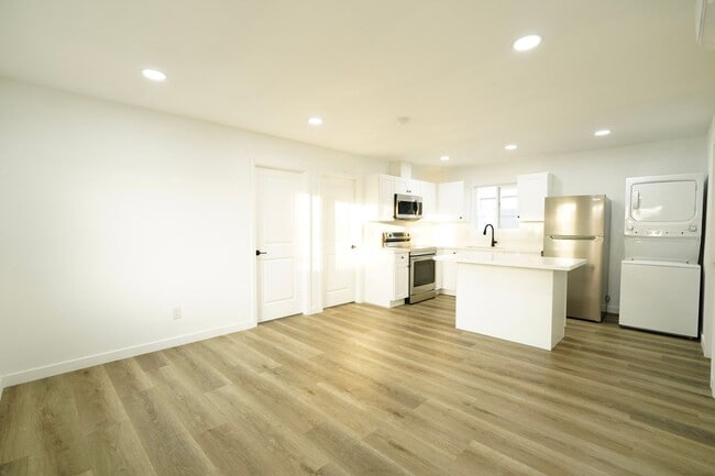 Building Photo - 925 Ohio St