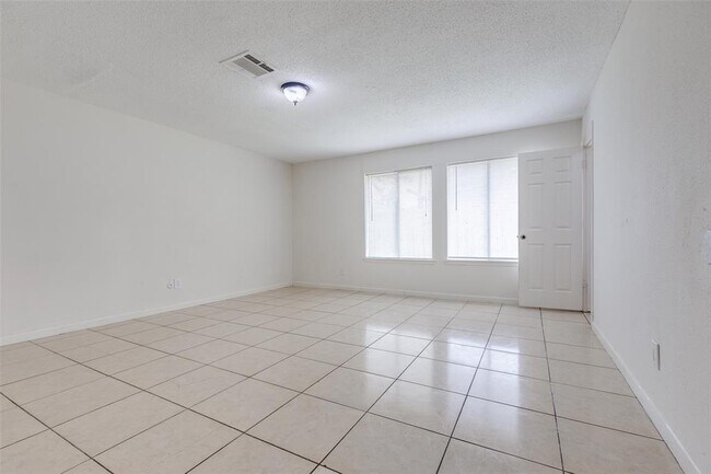 Building Photo - 12703 Braewood Glen Ln