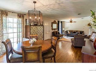 Building Photo - 3624 Gilbert Dr