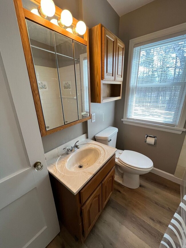 Building Photo - Two Bedroom Home in Smithville
