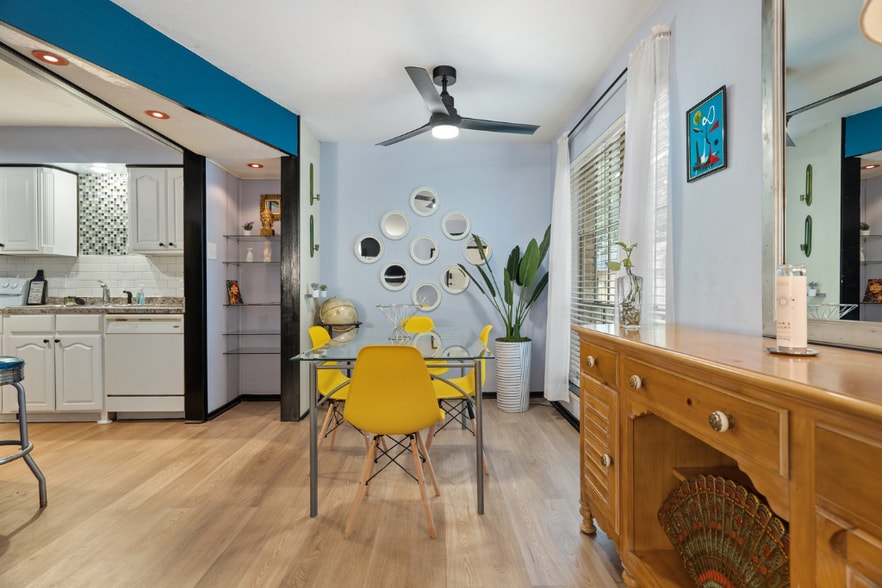 Building Photo - 5041 Cedar Springs Rd