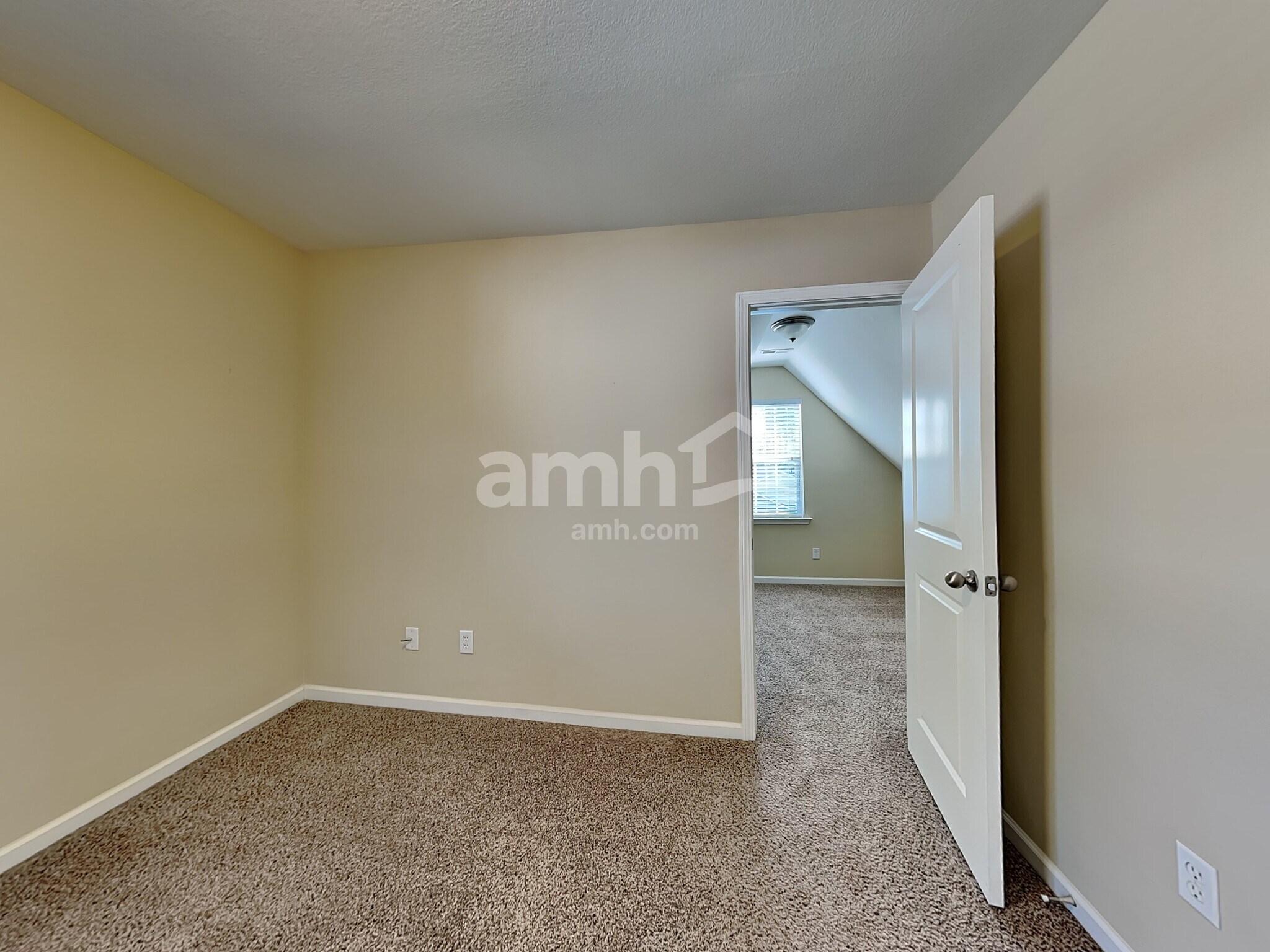 Building Photo - 129 Midwood Rd