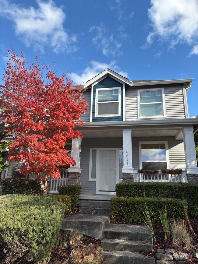 Primary Photo - Available now- Beautiful like-new rental i...